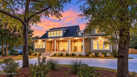 2225 S Live Oak Pkwy, Wilmington, NC 28403