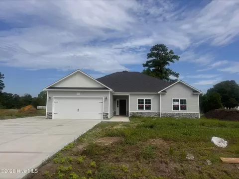 712 Quiet Meadow Dr, Jacksonville, NC 28546