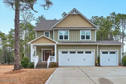 305 3rd St, Aberdeen, NC 28315