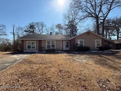 406 Sterling Rd, Jacksonville, NC 28546