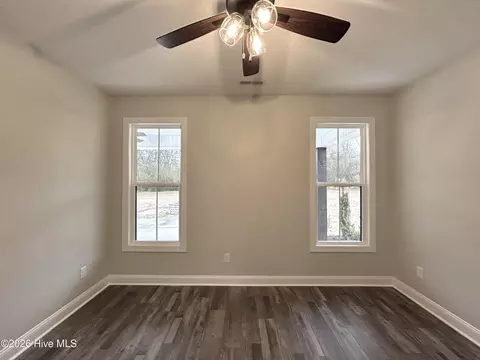 Bedroom - 1269 Deep Bottom Rd, Wallace, NC 28466 photo 4 of 12