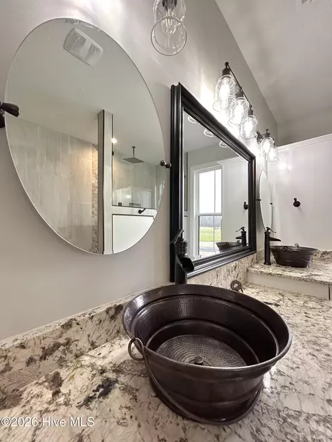 Bath - 1269 Deep Bottom Rd, Wallace, NC 28466 photo 5 of 10