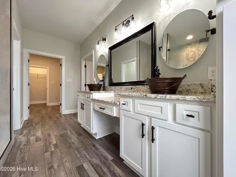 Bath - 1269 Deep Bottom Rd, Wallace, NC 28466 photo 7 of 10