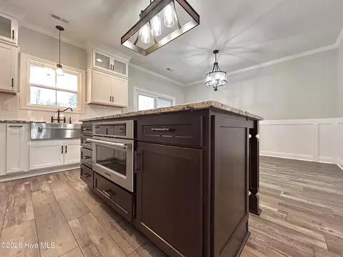 Kitchen - 1269 Deep Bottom Rd, Wallace, NC 28466 photo 4 of 11