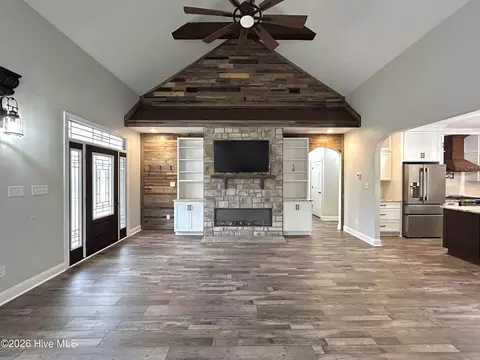 Living - 1269 Deep Bottom Rd, Wallace, NC 28466 photo 5 of 7