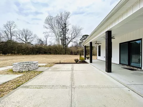 Exterior - 1269 Deep Bottom Rd, Wallace, NC 28466 photo 9 of 22