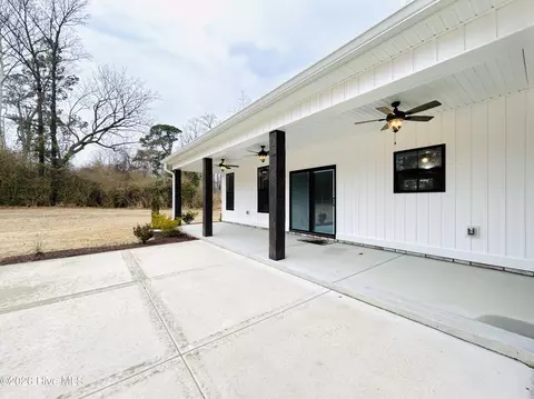 Exterior - 1269 Deep Bottom Rd, Wallace, NC 28466 photo 10 of 22