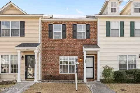 1403 Timberlake Trl, Jacksonville, NC 28546