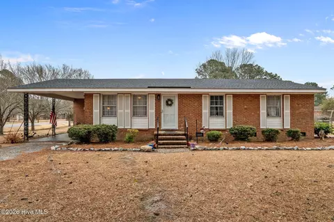 301 Cantongate Rd, Tarboro, NC 27886
