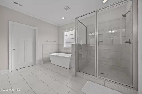 Bath - 40 Saint Andrews Dr, Pinehurst, NC 28374 photo 3 of 4
