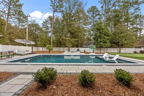 Exterior - 40 Saint Andrews Dr, Pinehurst, NC 28374 photo 4 of 10