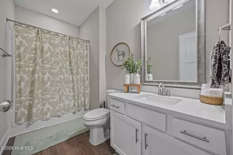 Bath - 40 Saint Andrews Dr, Pinehurst, NC 28374 photo 4 of 4