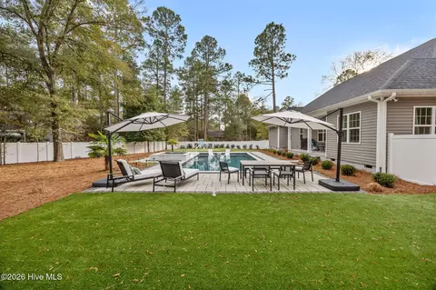 Exterior - 40 Saint Andrews Dr, Pinehurst, NC 28374 photo 7 of 10