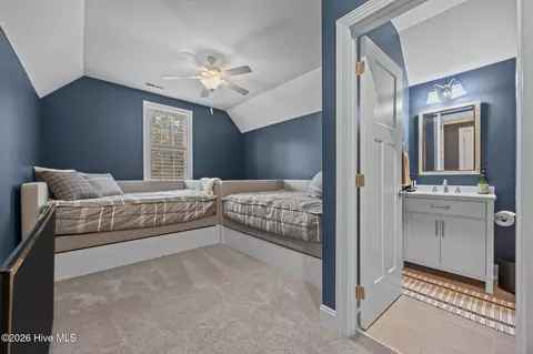 Bedroom - 40 Saint Andrews Dr, Pinehurst, NC 28374 photo 4 of 4