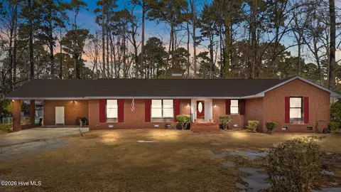 2202 Riley Rd, Kinston, NC 28504