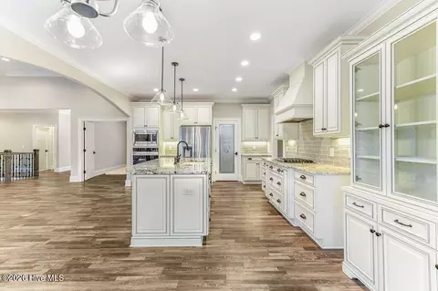 Kitchen - 30 Prestwick Ct, Pinehurst, NC 28374 photo 4 of 5