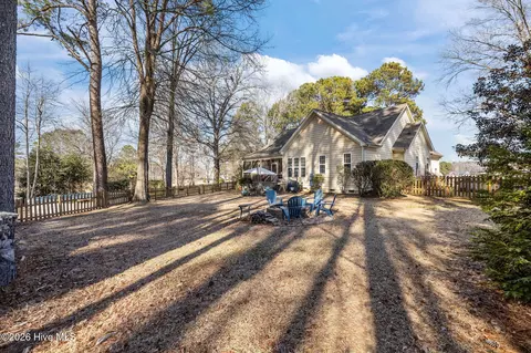 Exterior - 441 Lasater Rd, Bunnlevel, NC 28323 photo 7 of 11
