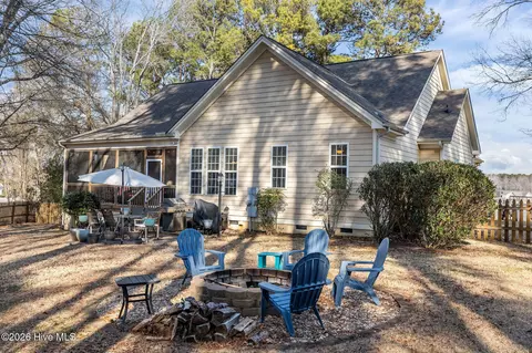 Exterior - 441 Lasater Rd, Bunnlevel, NC 28323 photo 8 of 11