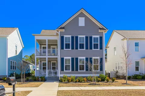9096 Village Lake Dr SW, Calabash, NC 28467