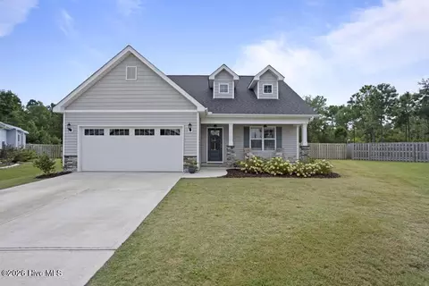 311 Long Pond Dr, Sneads Ferry, NC 28460