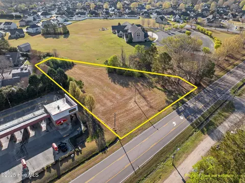4211 Old Tar Rd, Winterville, NC 28590