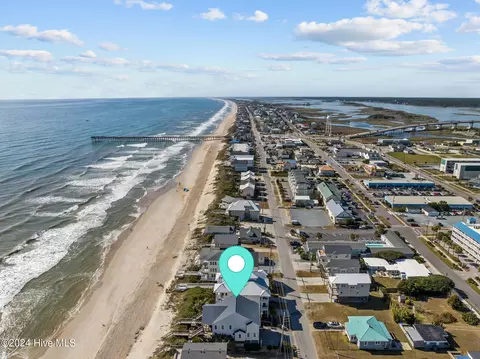 312 N Shore Dr #A, Surf City, NC 28445