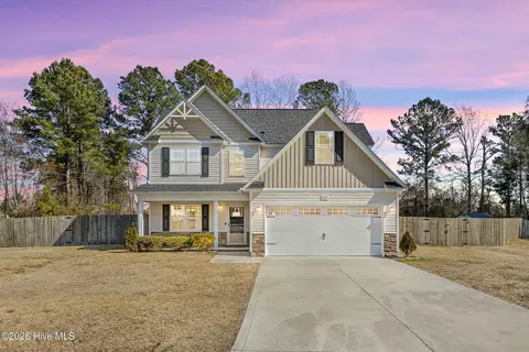 203 Pegasus Pl S, Jacksonville, NC 28540