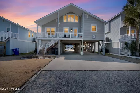 27 Scotland St, Ocean Isle Beach, NC 28469