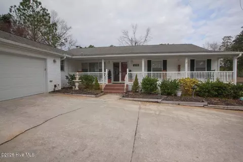 105 White Heron Cove Rd, Hampstead, NC 28443