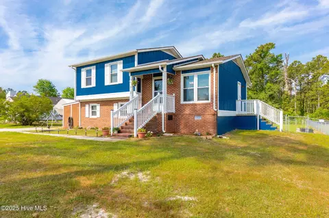 213 Nine Mile Rd, Newport, NC 28570