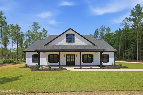 2681 Us 1 Hwy, Vass, NC 28394