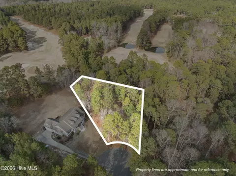 124 Carrington Sq, West End, NC 27376