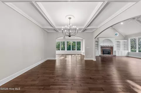 Living - 4 Chalford Pl, Pinehurst, NC 28374 photo 5 of 6
