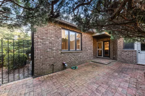 Exterior - 4 Chalford Pl, Pinehurst, NC 28374 photo 7 of 10