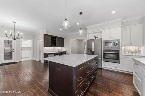 Kitchen - 4 Chalford Pl, Pinehurst, NC 28374 photo 5 of 7