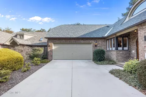 Exterior - 4 Chalford Pl, Pinehurst, NC 28374 photo 2 of 10