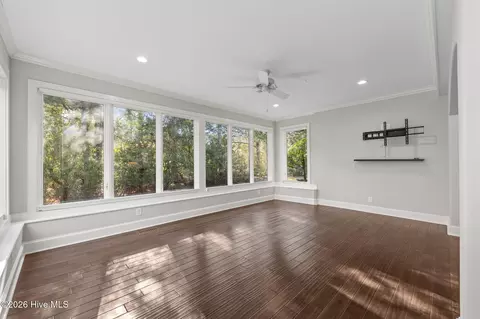 Living - 4 Chalford Pl, Pinehurst, NC 28374 photo 6 of 6