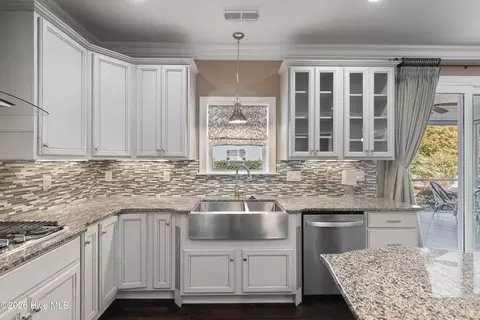 Kitchen - 949 Forest Pointe Dr, Sunset Beach, NC 28468 photo 5 of 8