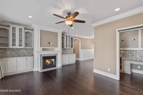 Living - 949 Forest Pointe Dr, Sunset Beach, NC 28468 photo 2 of 5