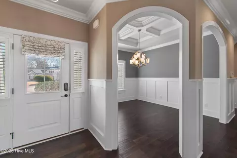 Entry Way - 949 Forest Pointe Dr, Sunset Beach, NC 28468 photo 2 of 6