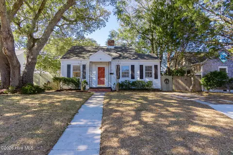 207 N 19th St, Morehead City, NC 28557