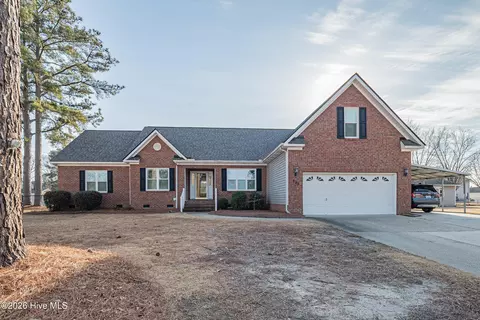 330 Bethana Ct, Winterville, NC 28590