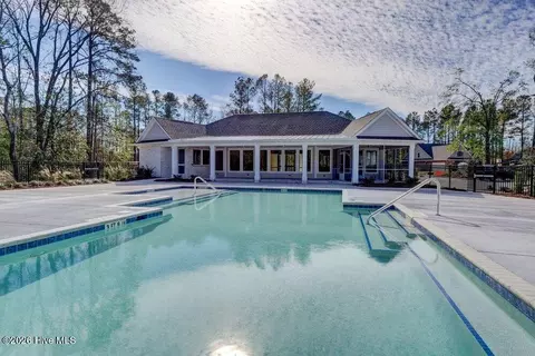 Exterior - 1061 Crown Pointe Dr, Hampstead, NC 28443 photo 2 of 7