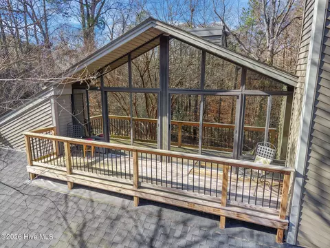Exterior - 127 Hampton Dr, Washington, NC 27889 photo 2 of 21