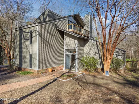 127 Hampton Dr, Washington, NC 27889