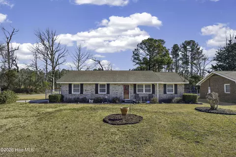 201 Berry St, Castle Hayne, NC 28429