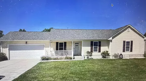 104 Eva Koonce Ln, Richlands, NC 28574