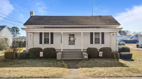 102 Tomlinson St, Black Creek, NC 27813