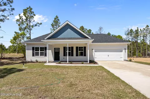 15 Glider Ln, Cameron, NC 28326