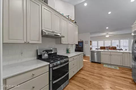 Kitchen - 121 Sakonnet Trl, Pinehurst, NC 28374 photo 4 of 4